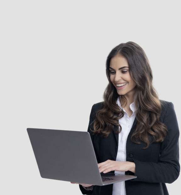 Mujer trabajando como Strategic Growth Executive